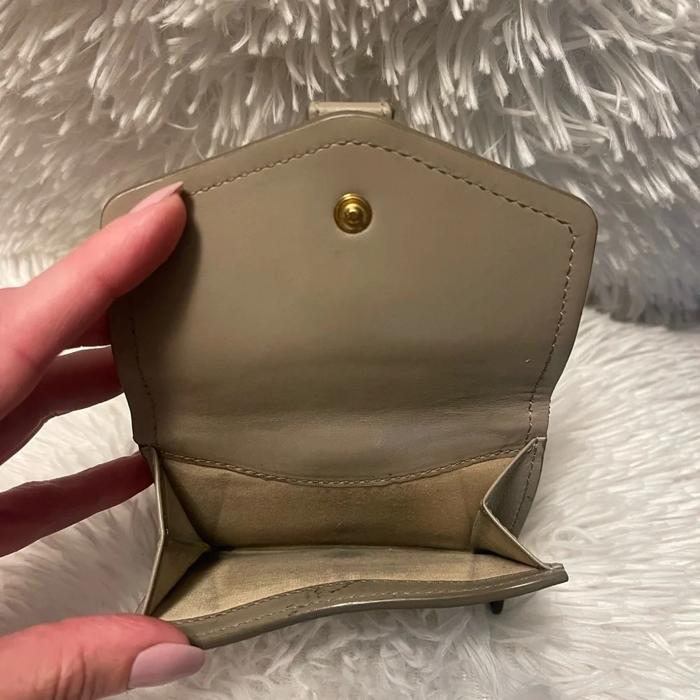 🔥Chloe🔥 Paddington 🔒 Taupe Pebble Leather Wallet - Picture 6 of 10